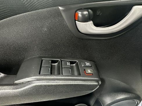 Used 2010 Honda Fit Sport image 15