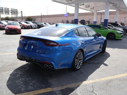 Used 2018 Kia Stinger Premium RWD image 3