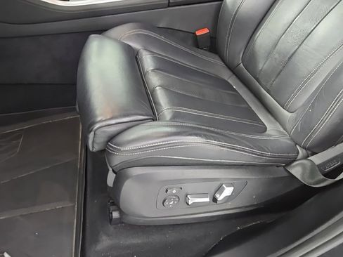 Used 2019 BMW X5 xDrive40i w/ Premium Package 2 image 13