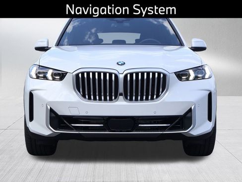 Used 2026 BMW X5 xDrive40i w/ Premium Package AWD/4WD image 3