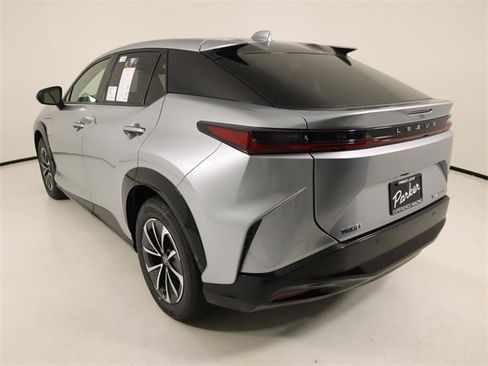 New 2025 Lexus RZ 300e 300e Premium image 2