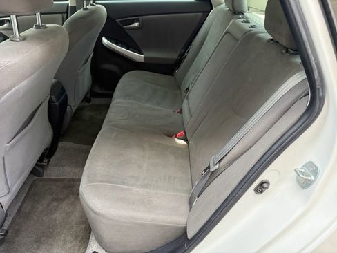Used 2013 Toyota Prius Two w/ Preferred Accessory Pkg FWD image 11