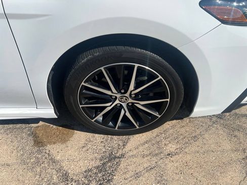 Used 2024 Toyota Camry SE FWD image 16