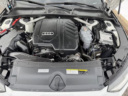 Used 2021 Audi A4 2.0T Premium w/ Convenience Package image 10