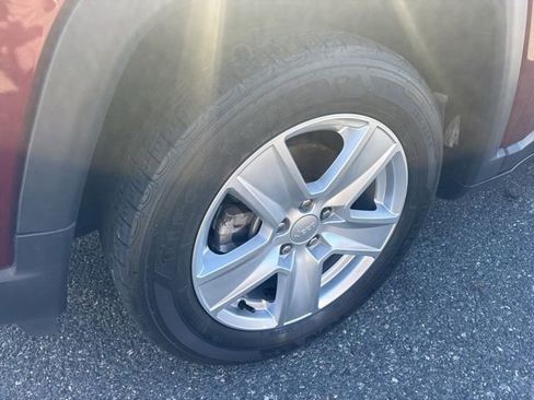 Used 2022 Jeep Compass Latitude image 4