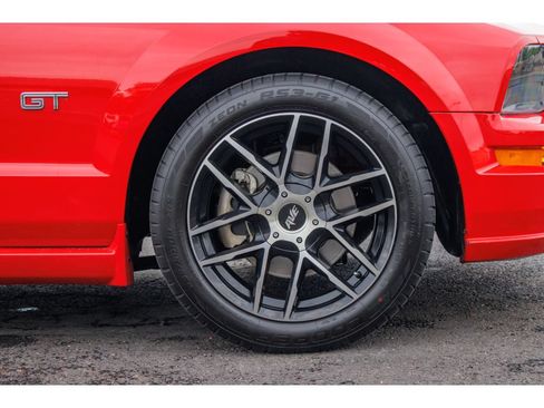 Used 2007 Ford Mustang GT RWD image 9