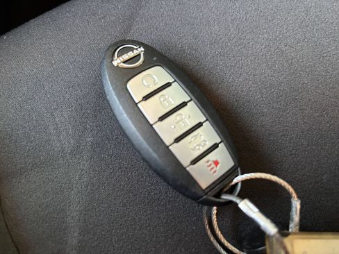 Used 2025 Nissan Altima 2.5 SV FWD image 24
