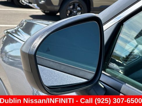 Used 2025 Nissan Rogue S FWD image 52