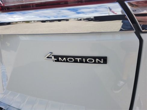 Used 2023 Volkswagen Atlas SE w/ Panoramic Sunroof Package image 14