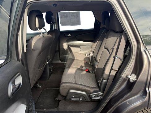 Used 2015 Dodge Journey American Value Package w/ Flexible Seating Group image 16