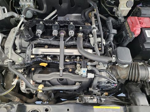 Used 2018 Nissan Kicks SV image 30