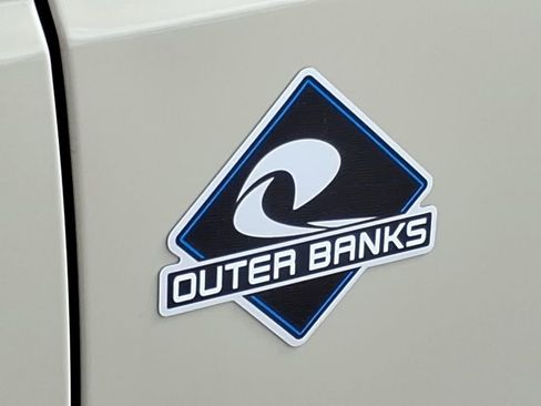 Certified 2025 Ford Bronco Outer Banks image 3