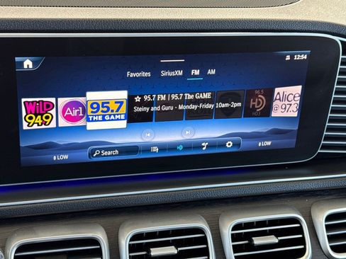 Used 2025 Mercedes-Benz GLE 450e 4MATIC image 21