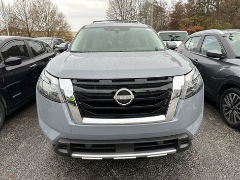 New 2025 Nissan Pathfinder Platinum w/ Lighting Package (N92) image 2