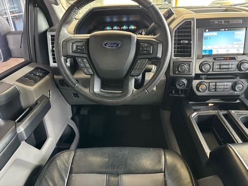 Used 2016 Ford F150 XLT w/ Equipment Group 302A Luxury image 11