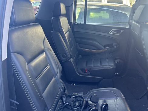 Used 2020 GMC Yukon XL Denali w/ Open Road Package image 9