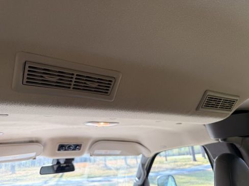 Used 2025 Chevrolet Express 3500 LT w/ LT Preferred Equipment Group image 31