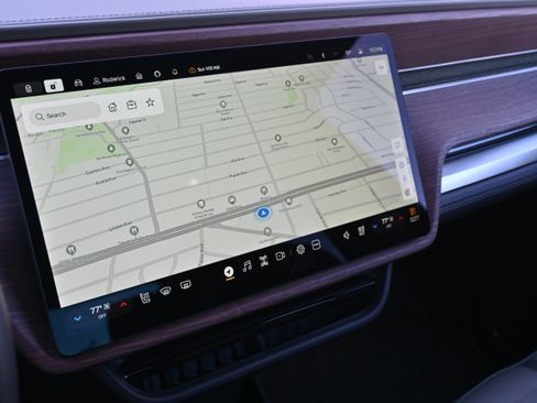 Used 2023 Rivian R1T Adventure image 44