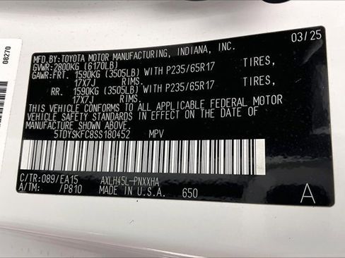 Used 2025 Toyota Sienna XLE image 35