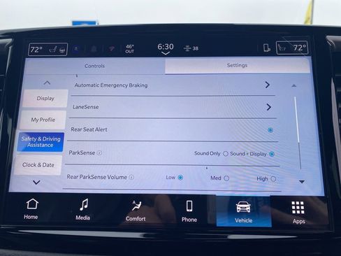 New 2026 Chrysler Voyager LX FWD image 39