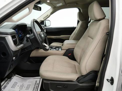 Used 2022 Ford Expedition XLT AWD/4WD image 30