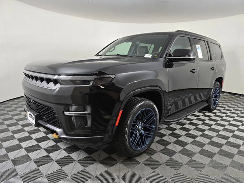 New 2026 Jeep Grand Wagoneer 4WD image 8