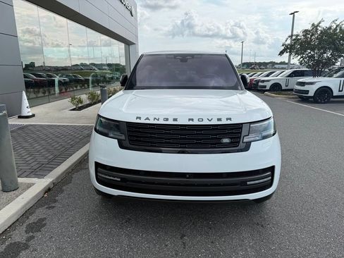 Used 2023 Land Rover Range Rover SE AWD/4WD image 3