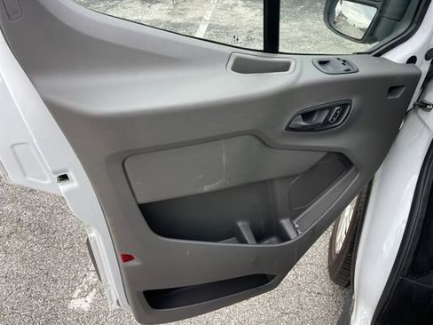 Used 2023 Ford Transit 350 XLT RWD image 3