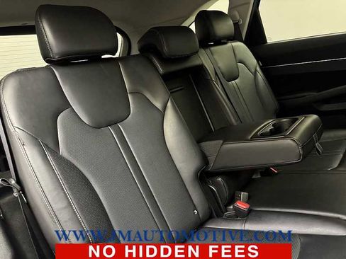 Used 2024 Kia Sorento S FWD image 21
