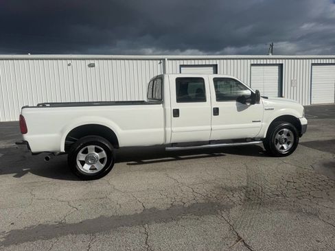 Used 2006 Ford F350 Lariat image 23