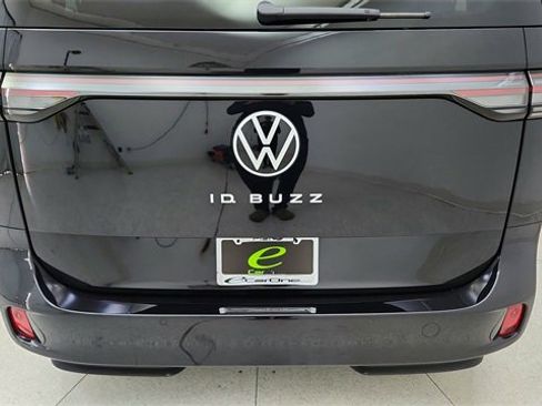 Used 2025 Volkswagen ID. Buzz Pro S image 12