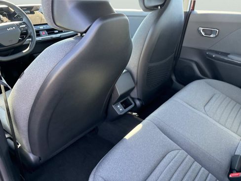 New 2025 Kia K4 EX FWD image 15
