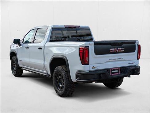New 2024 GMC Sierra 1500 AT4X w/ AT4X AEV Edition image 9