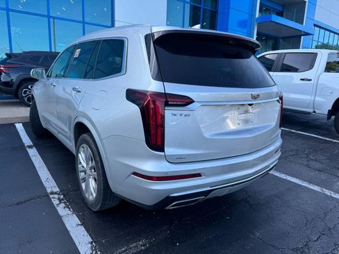 Used 2020 Cadillac XT6 Premium Luxury AWD/4WD image 4
