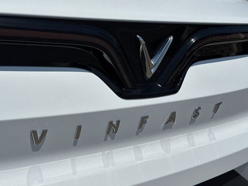 New 2025 VinFast VF 8 Plus AWD/4WD image 12