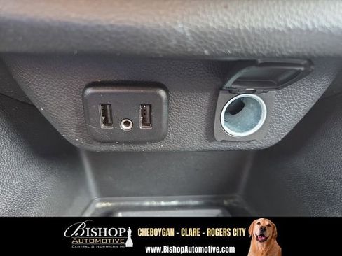 Used 2023 Chevrolet Traverse LT w/ LPO, Floor Liner Package AWD/4WD image 9