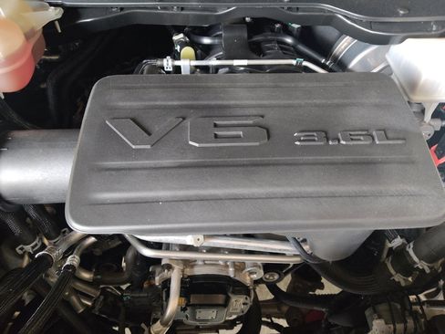 Used 2023 RAM 1500 Big Horn RWD image 30