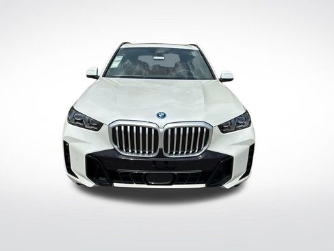 New 2026 BMW X5 xDrive50e w/ M Sport Package AWD/4WD image 8