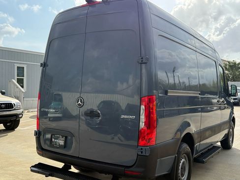Used 2019 Mercedes-Benz Sprinter 144 image 20