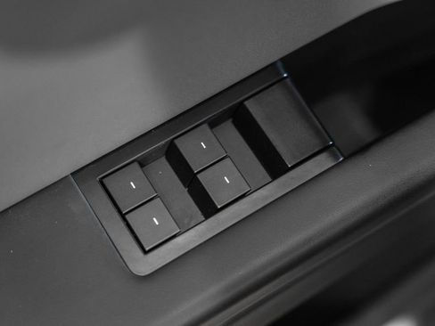 Used 2024 Tesla Cybertruck AWD Crew Cab image 44