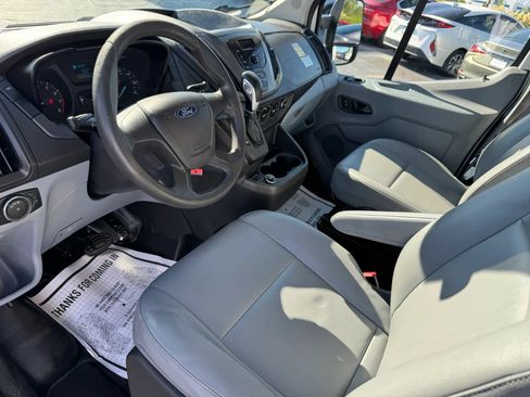 Used 2019 Ford Transit 250 138 RWD image 8