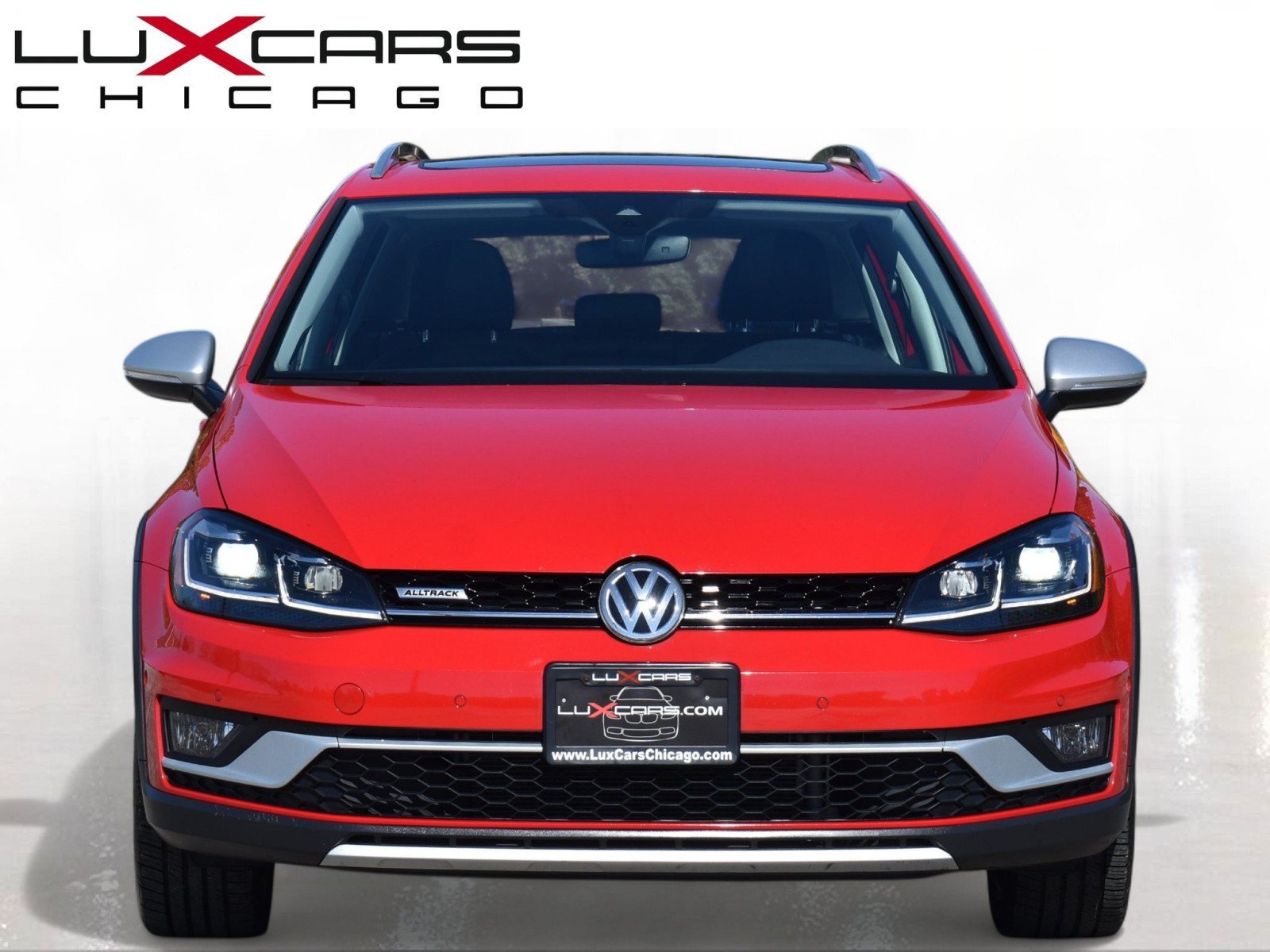 Used 2018 Volkswagen Golf Alltrack AWD/4WD image 2