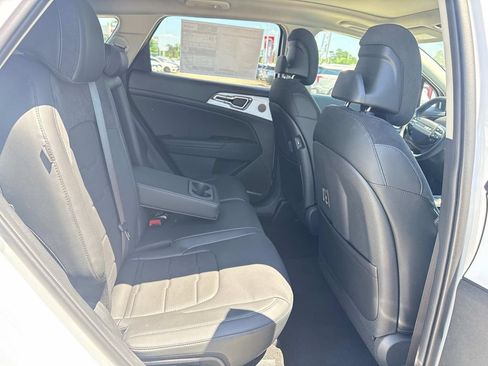 New 2026 Kia Sportage SX AWD/4WD image 10