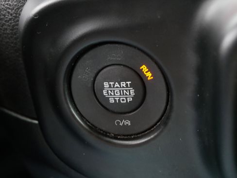 Used 2022 Jeep Wrangler Unlimited Rubicon image 25