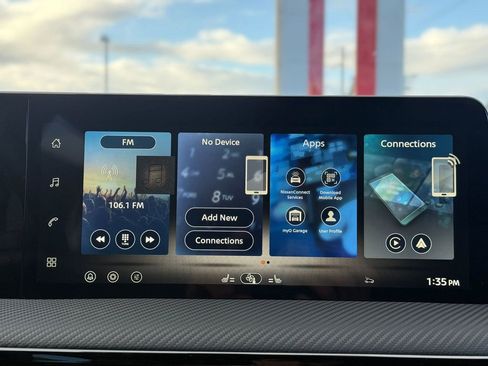 New 2026 Nissan Kicks SR image 24