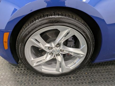 Used 2023 Chevrolet Camaro LT w/ RS Package image 7