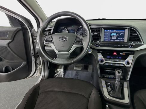 Used 2017 Hyundai Elantra Value Edition image 24