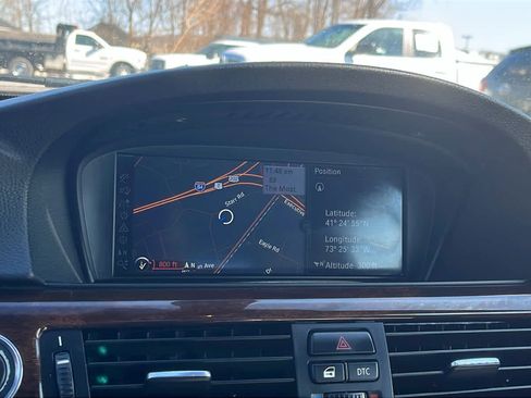 Used 2011 BMW 335i Convertible w/ Premium Pkg image 15