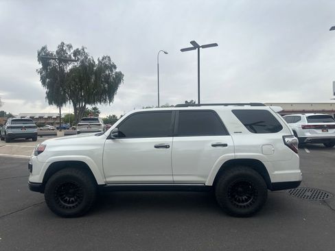 Used 2020 Toyota 4Runner Nightshade image 8