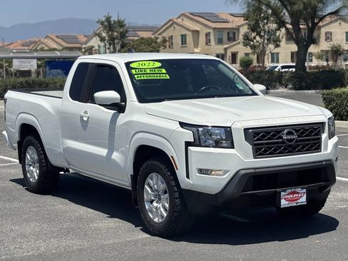 Used 2022 Nissan Frontier SV RWD image 1